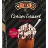 Baileys Cream Dessert met chocolade Crispies en topping